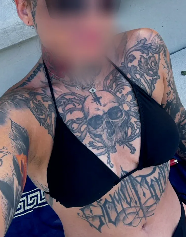 Amy, 32