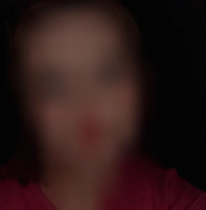 Danielle, 21