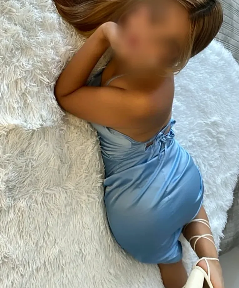 Nour, 35